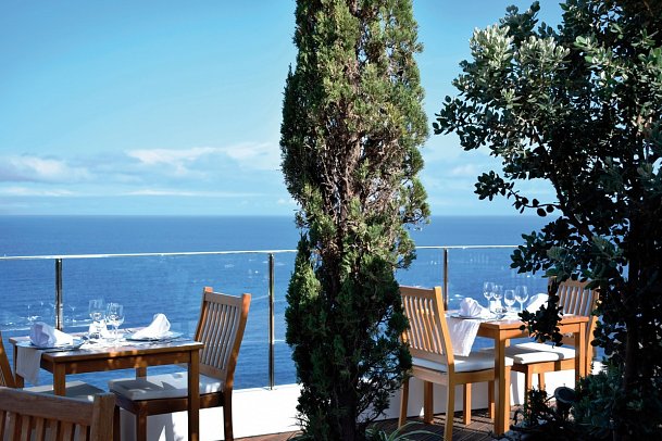 Madeira Regency Cliff