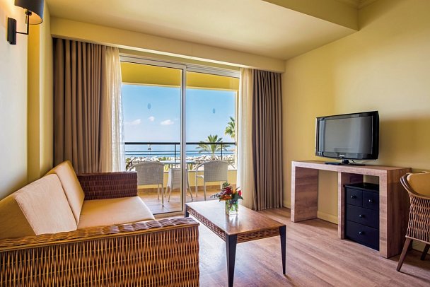 Calheta Beach - Wohnbeispiel Suite seitlicher Meerblick (Zimmercodierung WBN)