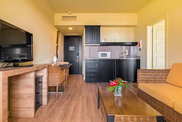 Calheta Beach - Wohnbeispiel Suite (Zimmercodierungen WB1, WBN & WBM)