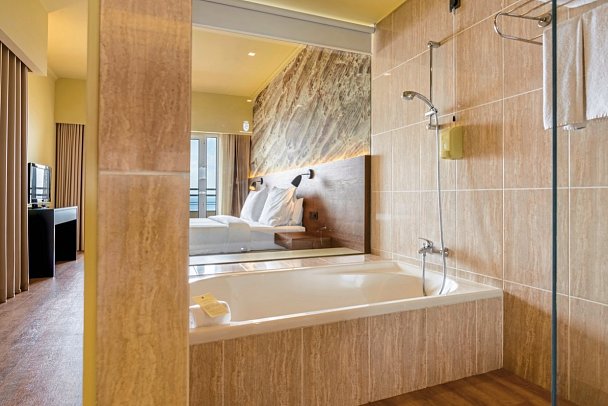Calheta Beach - Wohnbeispiel Suite Superior Meerblick (Zimmercodierung WSM)