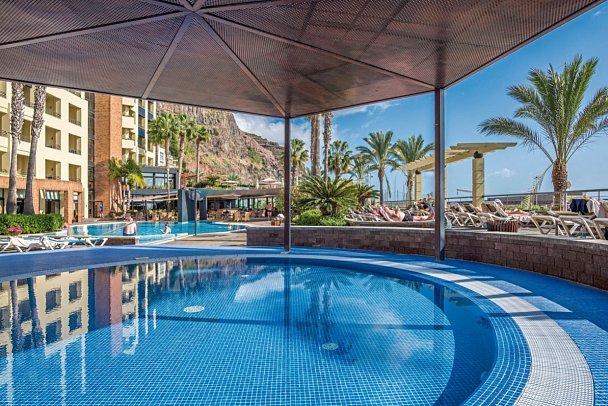 Calheta Beach