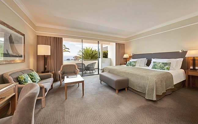 The Cliff Bay - Doppelzimmer seitl. Meerblick (Zimmercodierung DBN)