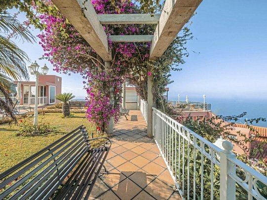 Ocean Gardens