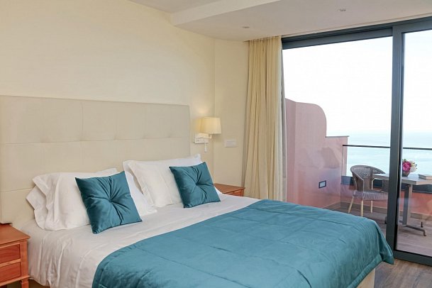 Ocean Gardens - Wohnbeispiel Doppelzimmer Buchtblick (Zimmercodierung DB2)