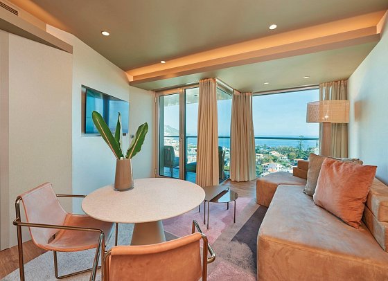 The Views Baía - Wohnbeispiel Juniorsuite Deluxe Meerblick (Zimmercodierung JDM)