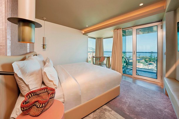 The Views Baía - Wohnbeispiel Juniorsuite Deluxe Meerblick (Zimmercodierung JDM)