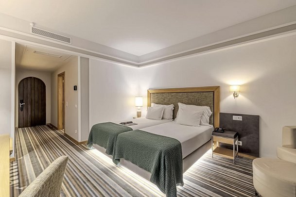 Pestana Carlton Madeira Premium Ocean Resort - Wohnbeispiel Doppelzimmer Classic Meerblick (Zimmercodierungen DBM & DC6)