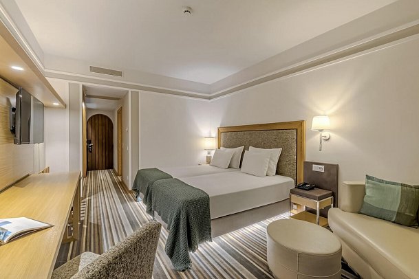 Pestana Carlton Madeira Premium Ocean Resort - Wohnbeispiel Doppelzimmer Classic Stadtblick (Zimmercodierungen DBL & DC3)