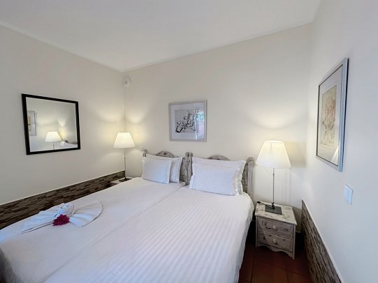 Inn & Art Madeira - Wohnbeispiel Doppelzimmer (Zimmercodierungen DBG, DBN & DBM)