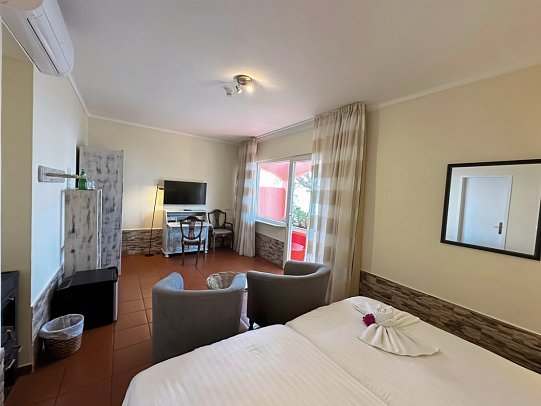 Inn & Art Madeira - Wohnbeispiel Doppelzimmer (Zimmercodierungen DBG, DBN & DBM)