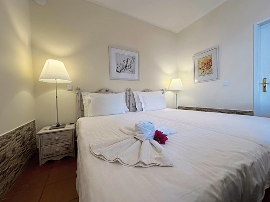 Inn & Art Madeira - Wohnbeispiel Doppelzimmer (Zimmercodierungen DBG, DBN & DBM)