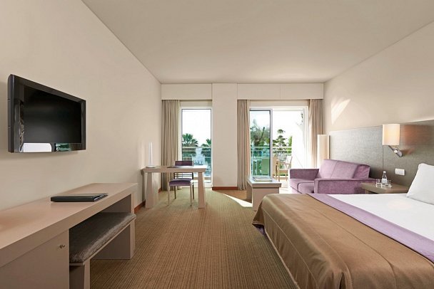 Meliá Madeira Mare - Wohnbeispiel Doppelzimmer Meerblick (Zimmercodierungen DBM, DCM, D1M, DPM, ECM & D2M)