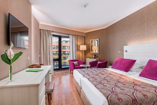Enotel Lido - Wohnbeispiel Doppelzimmer seitl. Meerblick (Zimmercodierungen DBN & DP1)