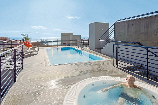 Terrace Mar