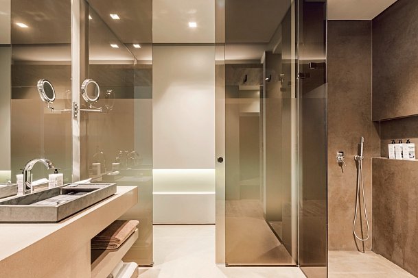 Saccharum Resort - Beispiel Bad Suite Innenhofblick (Zimmercodierung WB1)