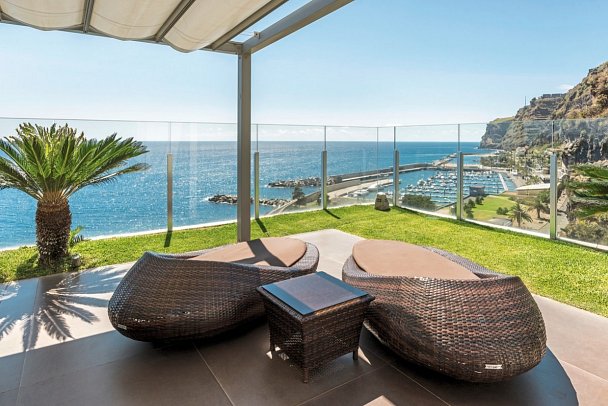 Saccharum Resort