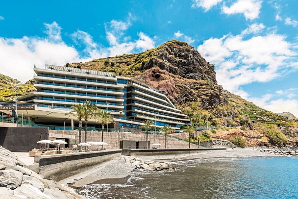 Saccharum Resort
