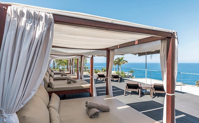 Saccharum Resort