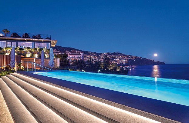 Les Suites at The Cliff Bay