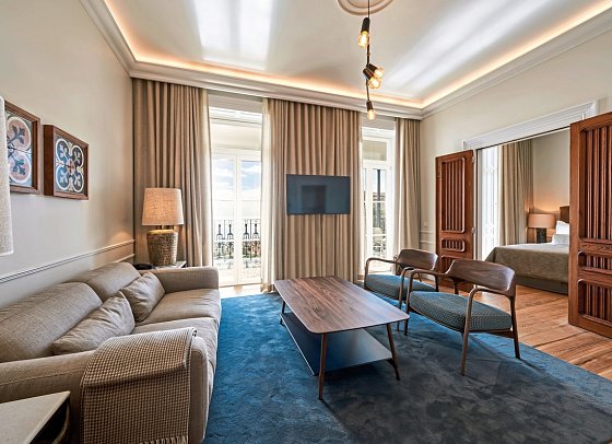Les Suites at The Cliff Bay - Master Suite