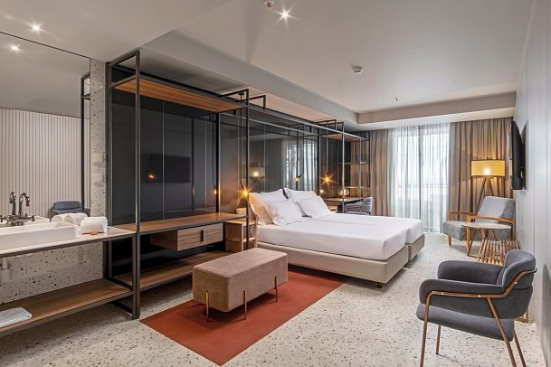 NEXT by Savoy Signature - Wohnbeispiel Doppelzimmer Meerblick (Zimmercodierungen DBM & D1M)