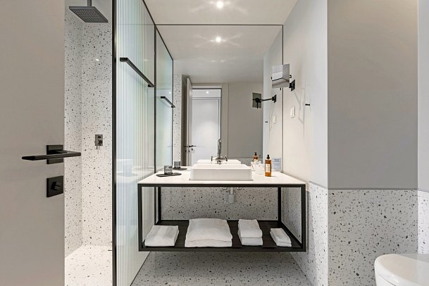 NEXT by Savoy Signature - Beispiel Bad (Zimmercodierungen DBM & D1M)