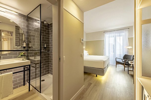 Pestana Fisherman Village Boutique Hotel - Beispiel Bad Doppelzimmer Komfort (Zimmercodierung DF2)