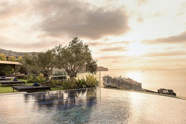 The Reserve within Savoy Palace