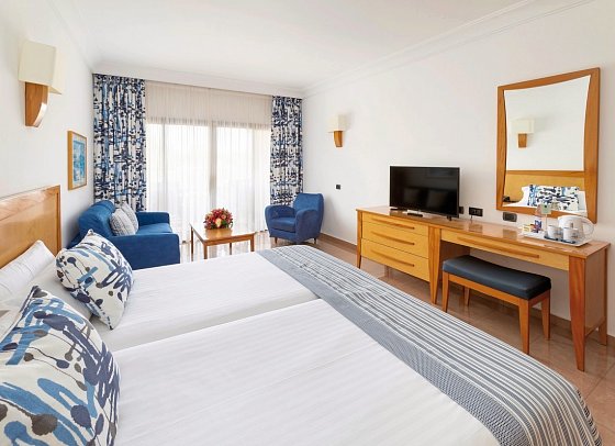 MUR Faro Jandia & Spa - Wohnbeispiel Doppelzimmer Poolblick (Zimmercodierungen DBP, DCP & D2P)