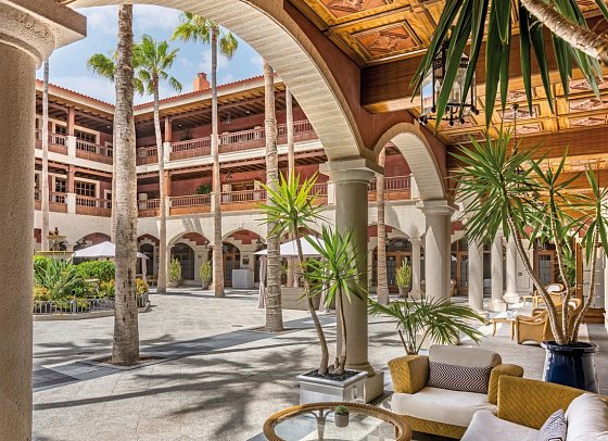 Elba Palace Golf Boutique Hotel - Patio Canario