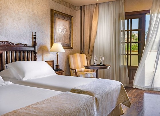 Elba Palace Golf Boutique Hotel - Wohnbeispiel Doppelzimmer Deluxe Golfplatzblick (Zimmercodierung DBF)