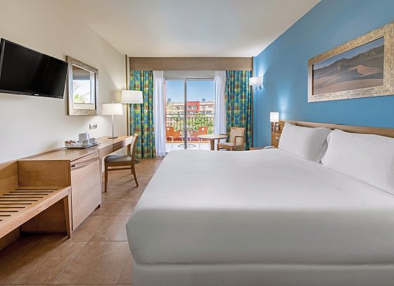 Elba Carlota Beach & Golf Resort - Wohnbeispiel Doppelzimmer seitl. Meerblick (Zimmercodierungen DBN, DCN & FVM)