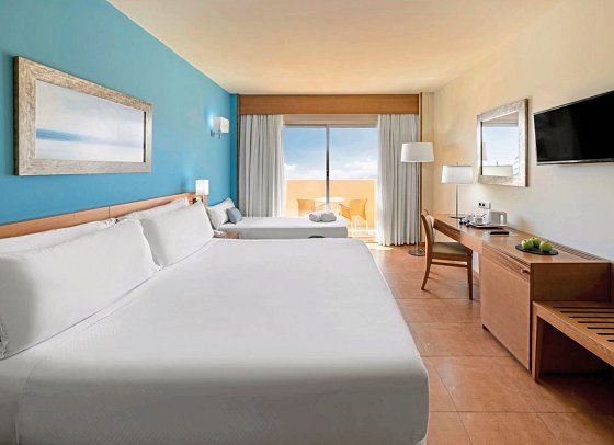 Elba Carlota Beach & Golf Resort - Wohnbeispiel Doppelzimmer seitl. Meerblick (Zimmercodierungen DBN, DCN & FVM)