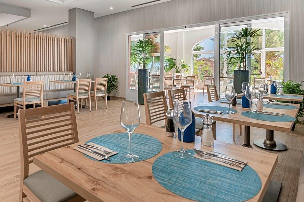 Elba Sara Beach & Golf Resort