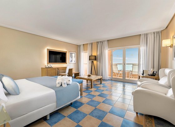 Elba Sara Beach & Golf Resort - Wohnbeispiel Juniorsuite (Zimmercodierung JBM)
