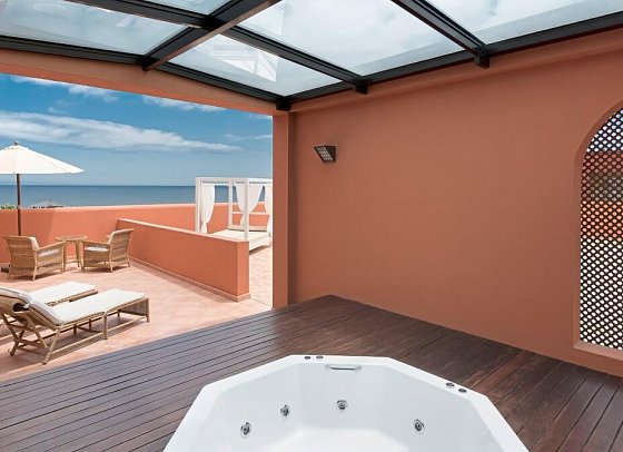 Sheraton Fuerteventura Beach, Golf & Spa Resort - Wohnbeispiel Suite Premium Panoramic Meerblick (Zimmercodierungen WMM & W1M)