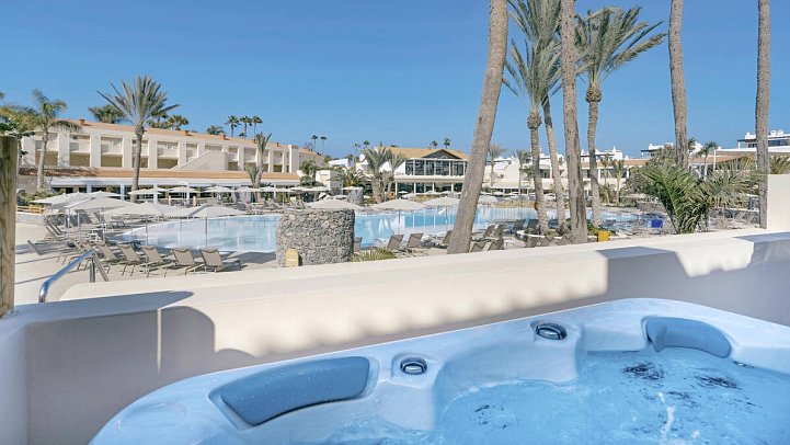 HD Lobos Natura Fuerteventura - Wohnbeispiel Premier Kids Suite Poolblick (Zimmercodierung WBP)