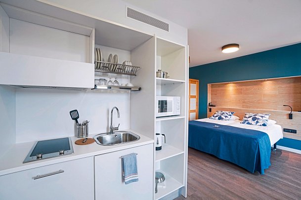 Playitas Hotel - Wohnbeispiel Doppelzimmer mit Küchenzeile (Zimmercodierung DB2)