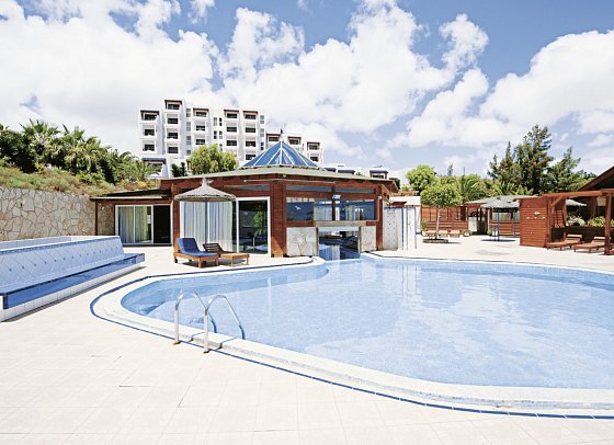Marina Playa Suites
