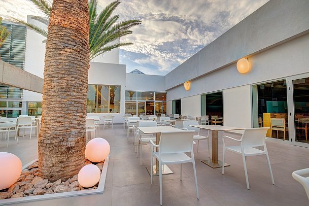 SBH Monica Beach Resort