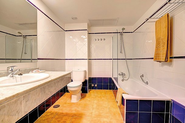 SBH Monica Beach Resort - Wohnbeispiel Familienzimmer (Zimmercodierung FB1)