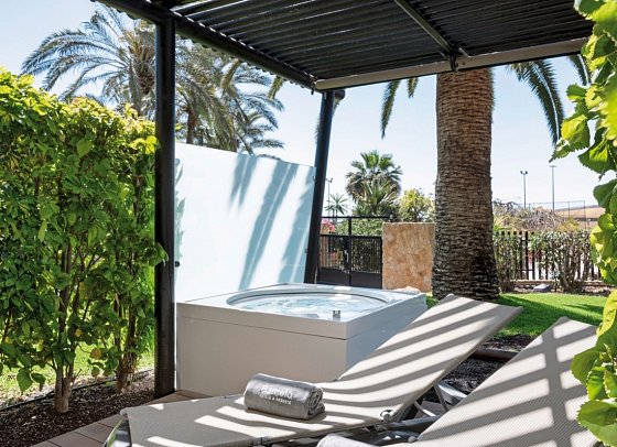 Barceló Fuerteventura Mar - Wohnbeispiel Doppelzimmer Deluxe mit Whirlpool (Zimmercodierung DD2)