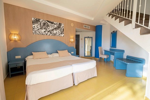 Club Hotel Drago Park by Pierre & Vacances - Wohnbeispiel Familienzimmer Poolblick (Zimmercodierung FBP)