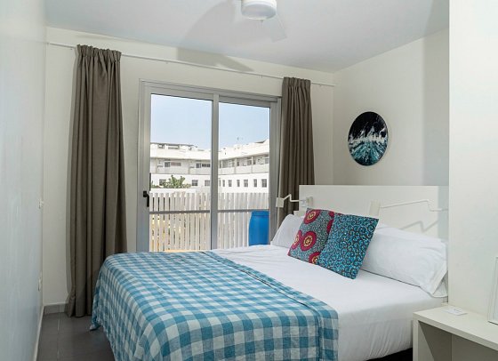 Buendia Corralejo Nohotel - Wohnbeispiel 2 Schlafzimmer mit Balkon (Zimmercodierung OB1)