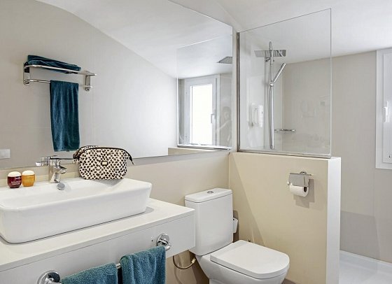 Playa Park Zensation - Wohnbeispiel Doppelzimmer Poolseite (Zimmercodierungen DB2 & DB1)