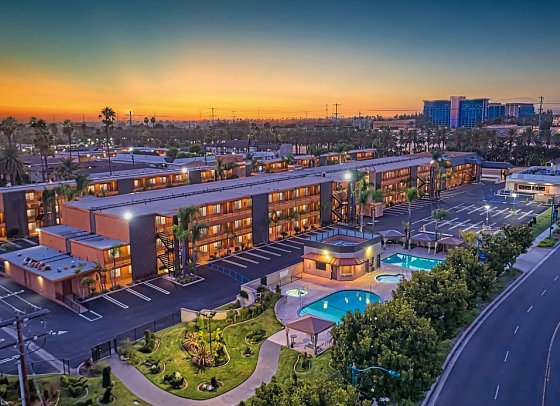 Best Western Plus Stovall's Inn
