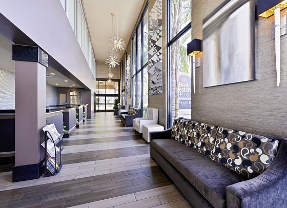 Best Western Plus Stovall's Inn - Lobby