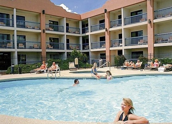 Grand Canyon Plaza Hotel - Pool