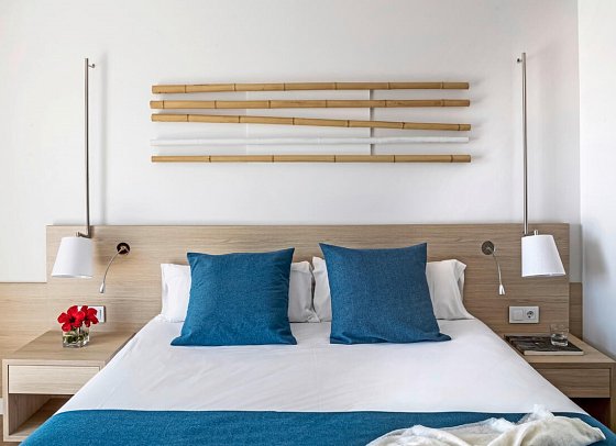 AQUA Hotel Onabrava & Spa - Wohnbsp. Doppelzimmer Premium Poolblick (Zimmercodierung DM1)