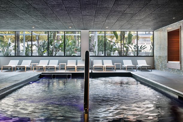 AQUA Hotel Silhouette & Spa